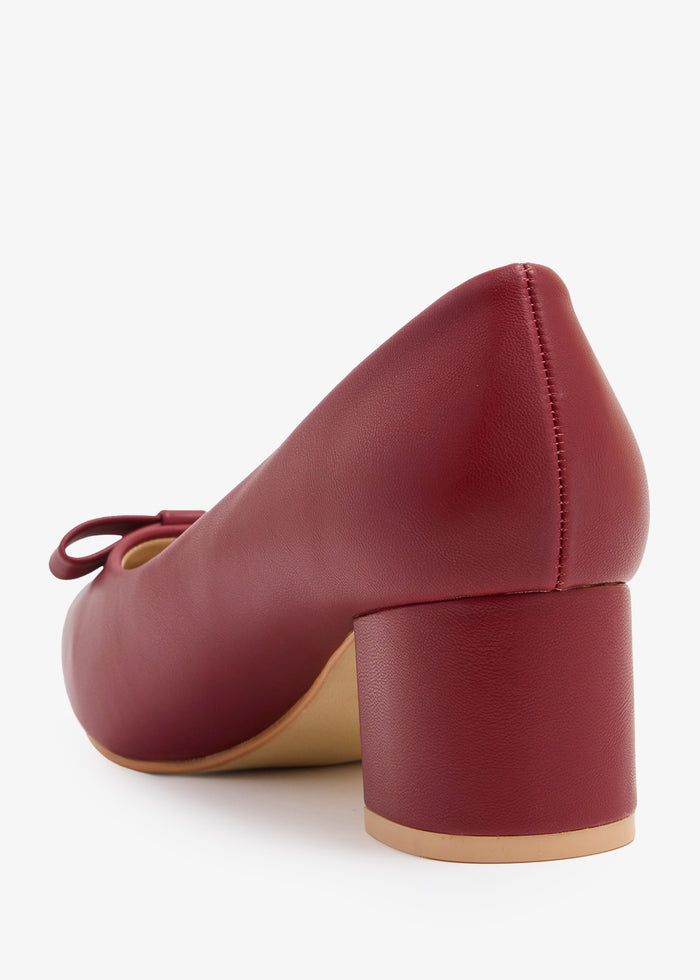 Emina Re - Maroon