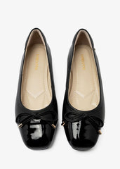 ديليتا- أسود