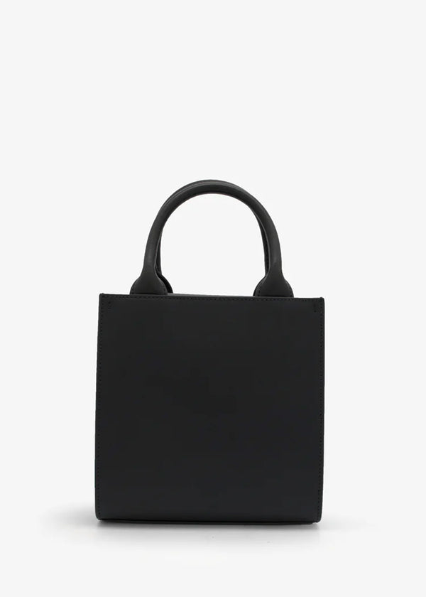 Amandine1 - Black