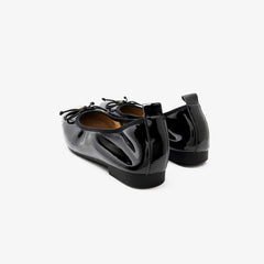Amara- Black