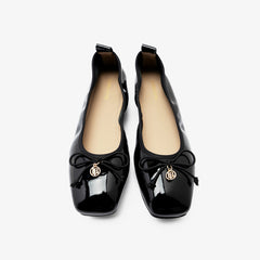 Amara- Black