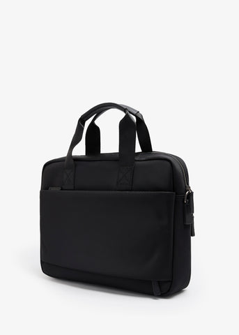 أدريان بلاك