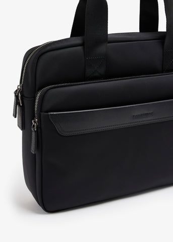 أدريان بلاك