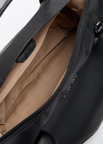 أدريان بلاك