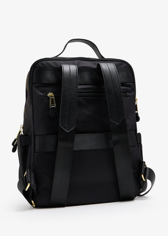 أدريان بلاك