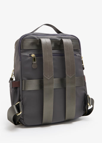 أدريان بلاك