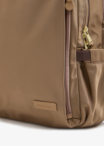 أدريان بلاك