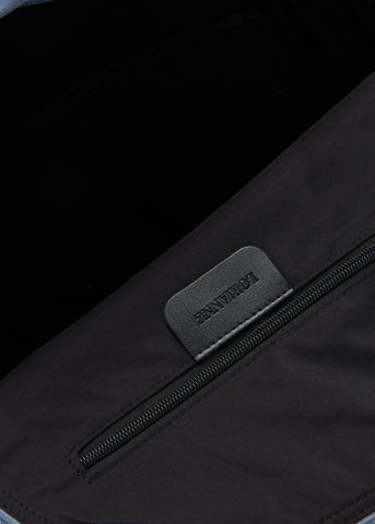 أدريان بلاك