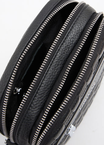 أدريان بلاك