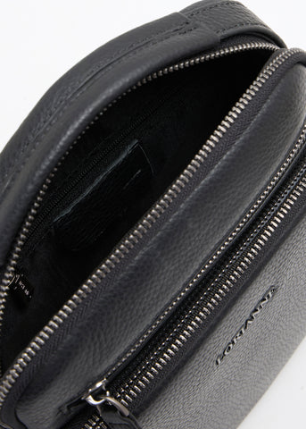 أدريان بلاك