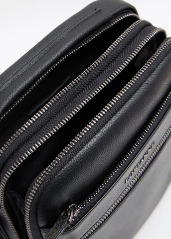 أدريان بلاك