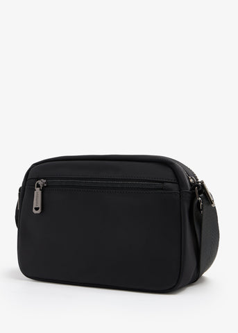 أدريان بلاك