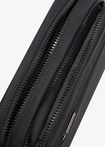 أدريان بلاك