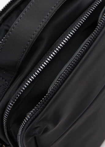 أدريان بلاك