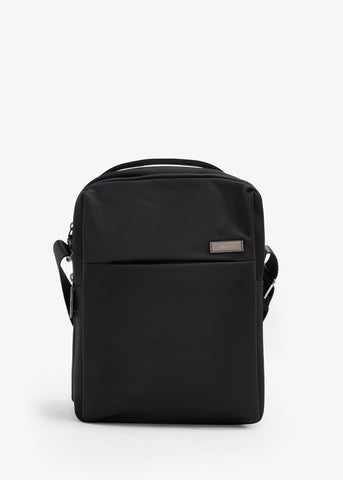 أدريان بلاك