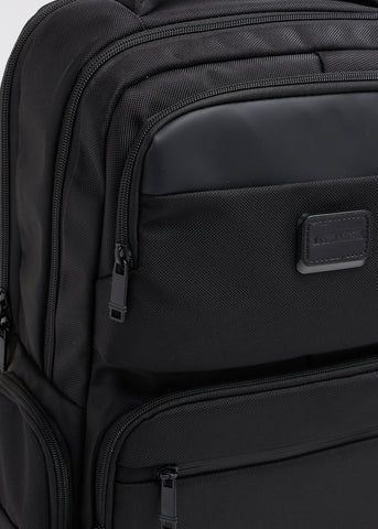 أدريان بلاك