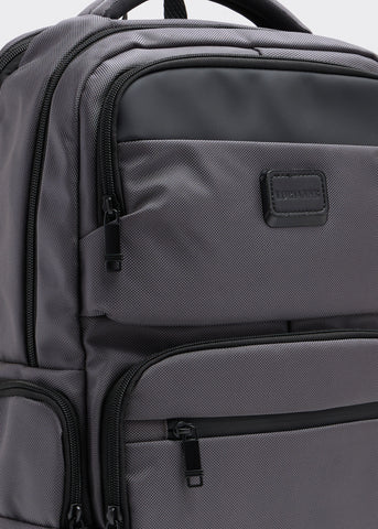 أدريان بلاك