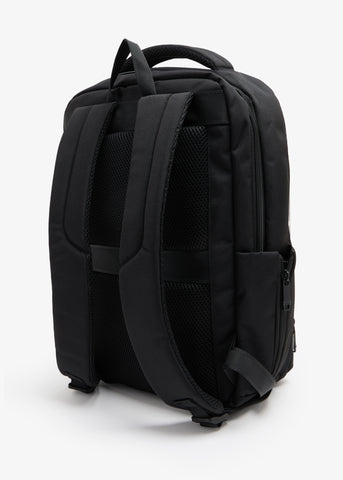 أدريان بلاك