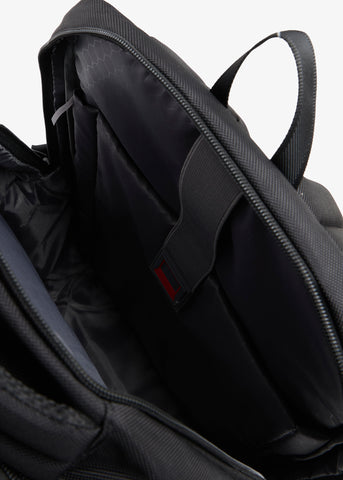 أدريان بلاك