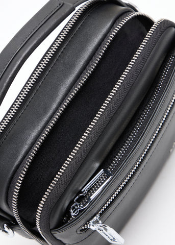 أدريان بلاك