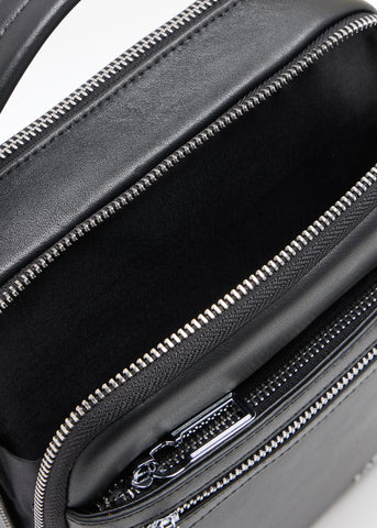 أدريان بلاك