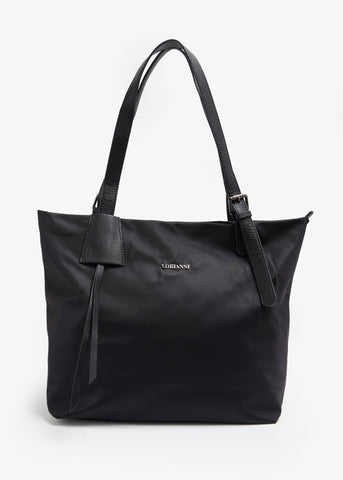 أدريان بلاك