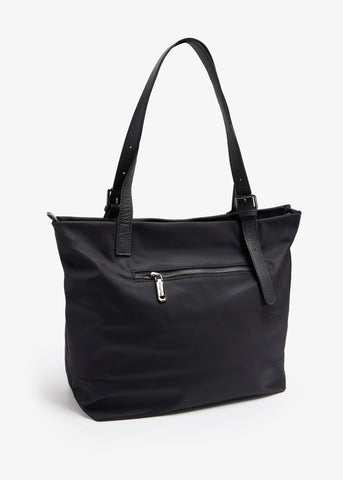 أدريان بلاك