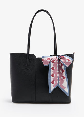 أدريان بلاك