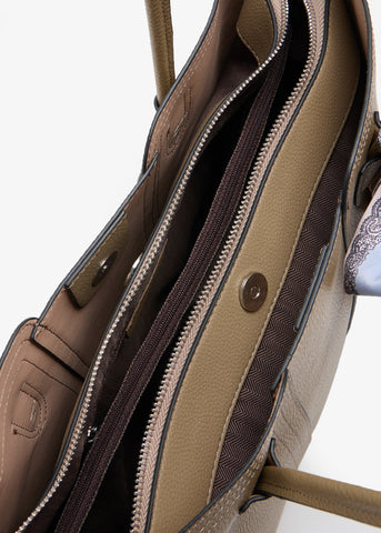 Doraci - Large Shoulder Bag