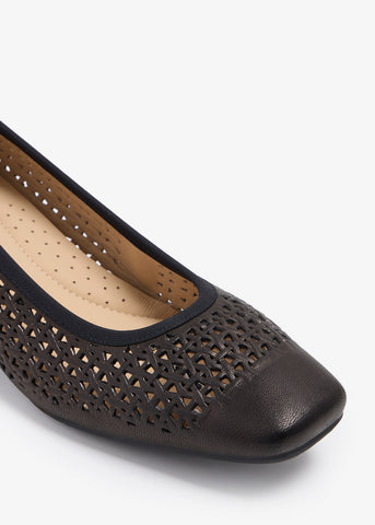 Calista-Re - Mary Jane Pumps