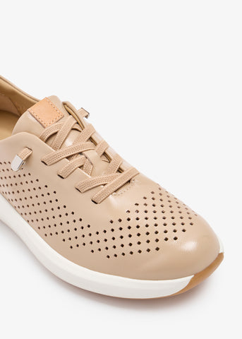 Luara - Low Top Sneakers