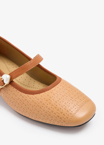 Velvela - Mary Jane Pumps