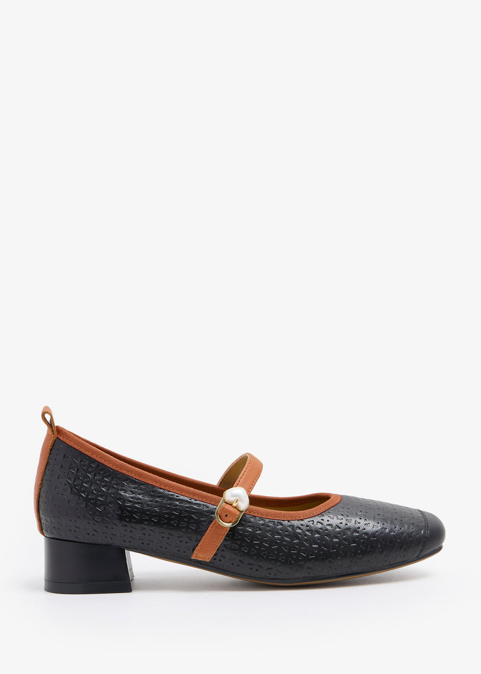 Velvela - Mary Jane Pumps