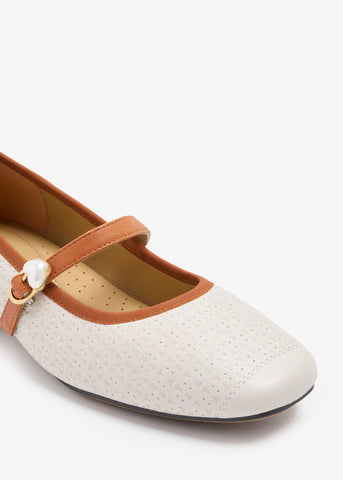 Velvela - Mary Jane Pumps