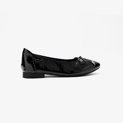 Junia-Black