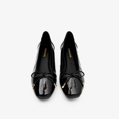 Junia-Black