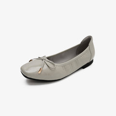 Junia-Grey