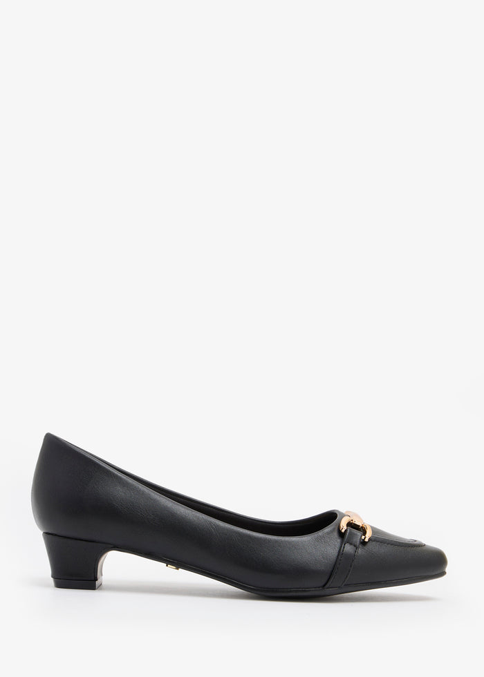 Lucia Re - Black