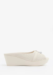 Anurati-Off White