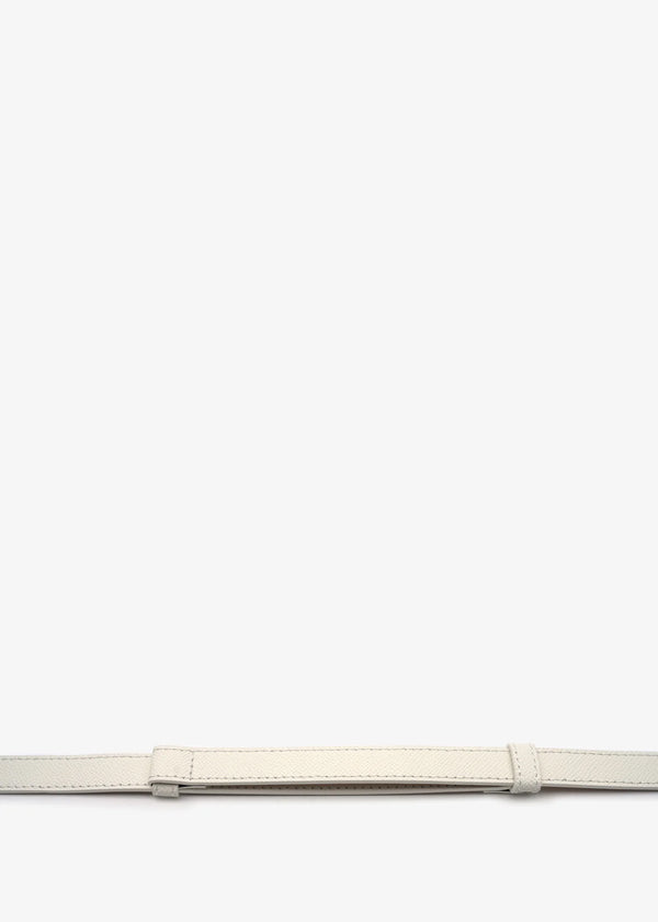 Mila - White