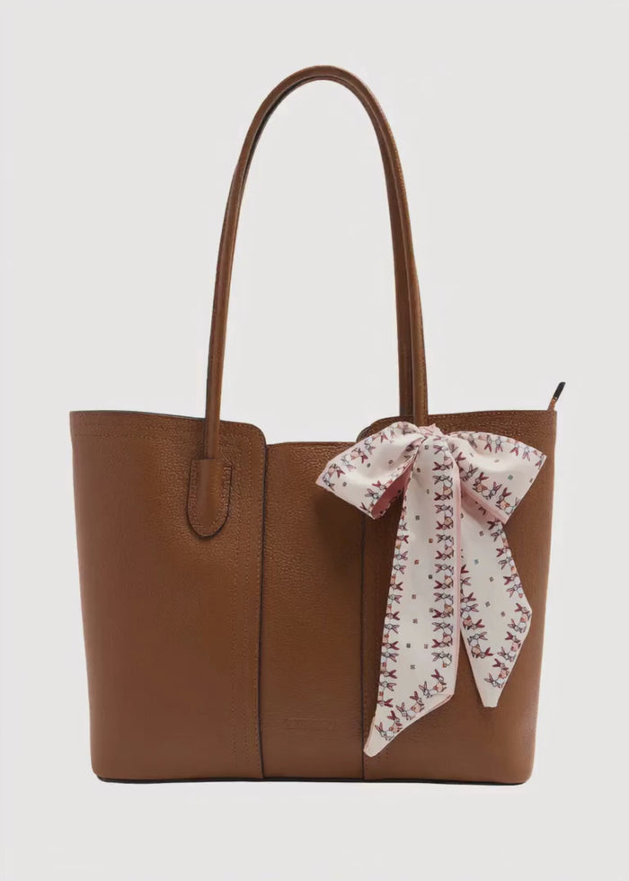 Doraci - Large Shoulder Bag